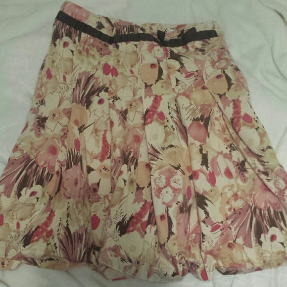 Floral print skirt - Picture 2 of 3